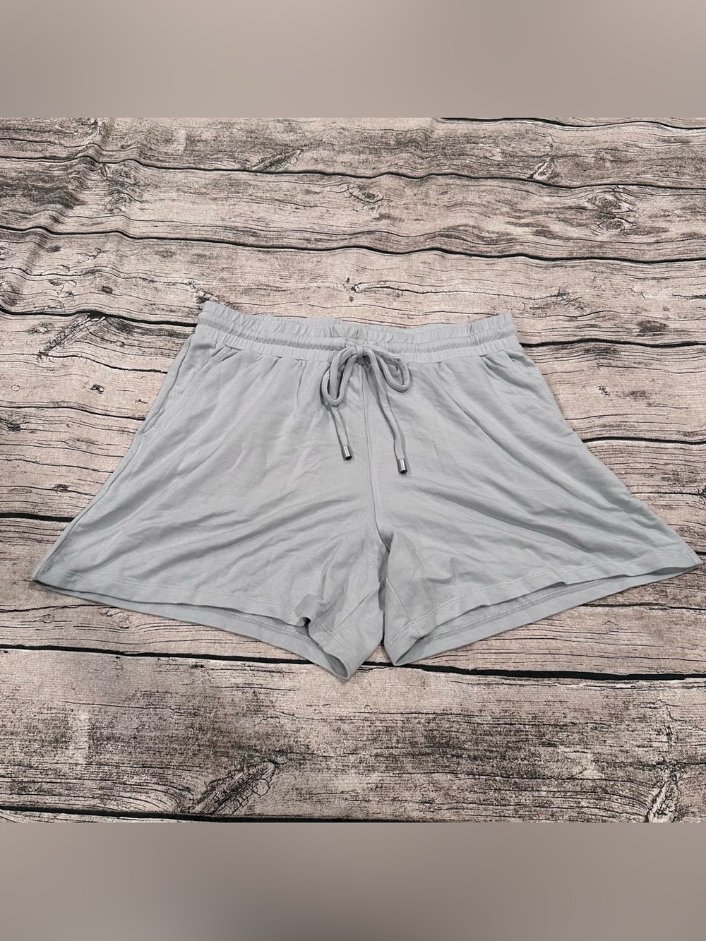 The Company Store Light Gray Women's Drawstring Lounge/Casual  Shorts Size Med
